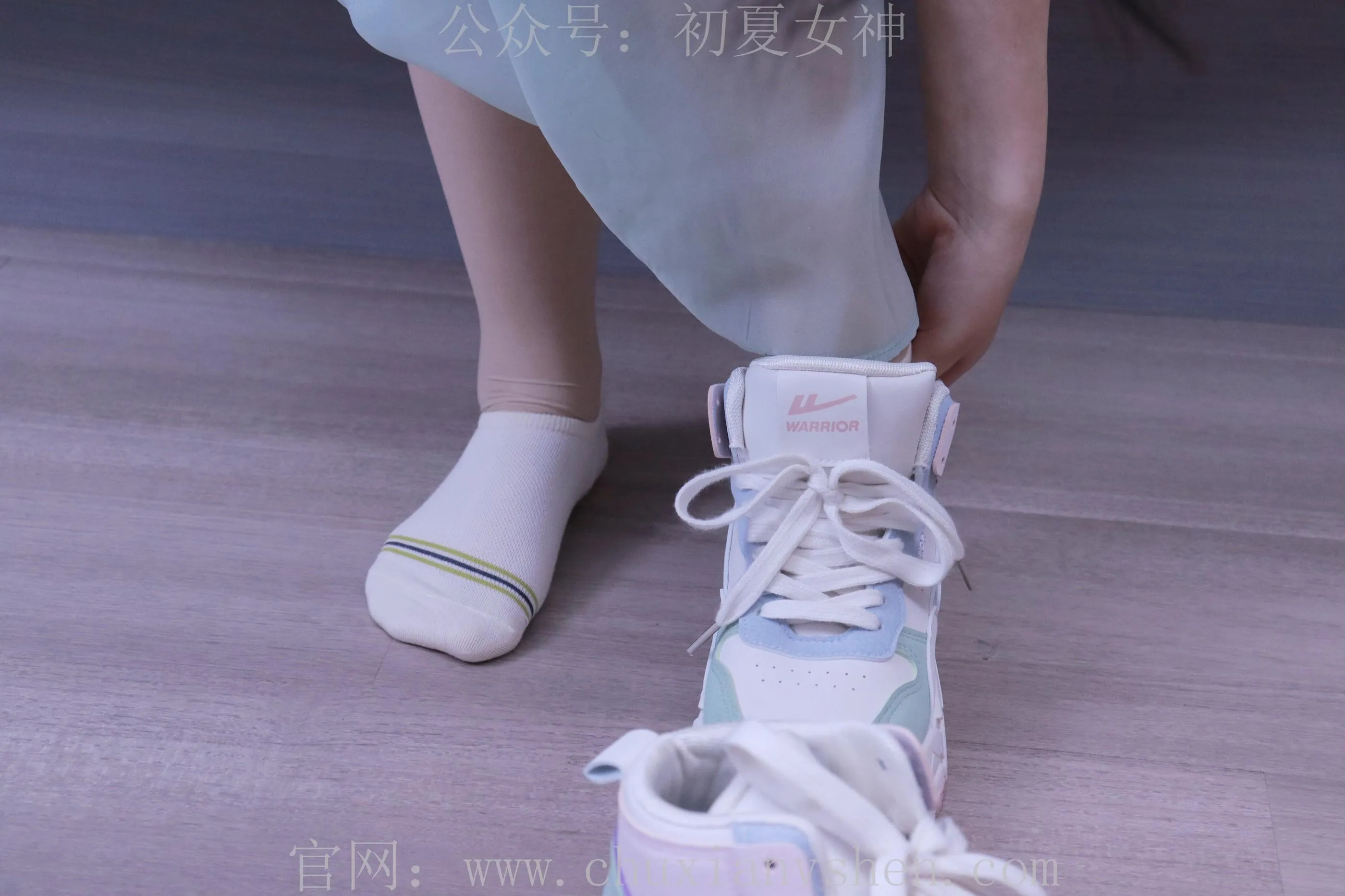 初夏女神 NO.009 念念 绿野仙踪M码连衣裙搭回力球鞋 [120P]插图2